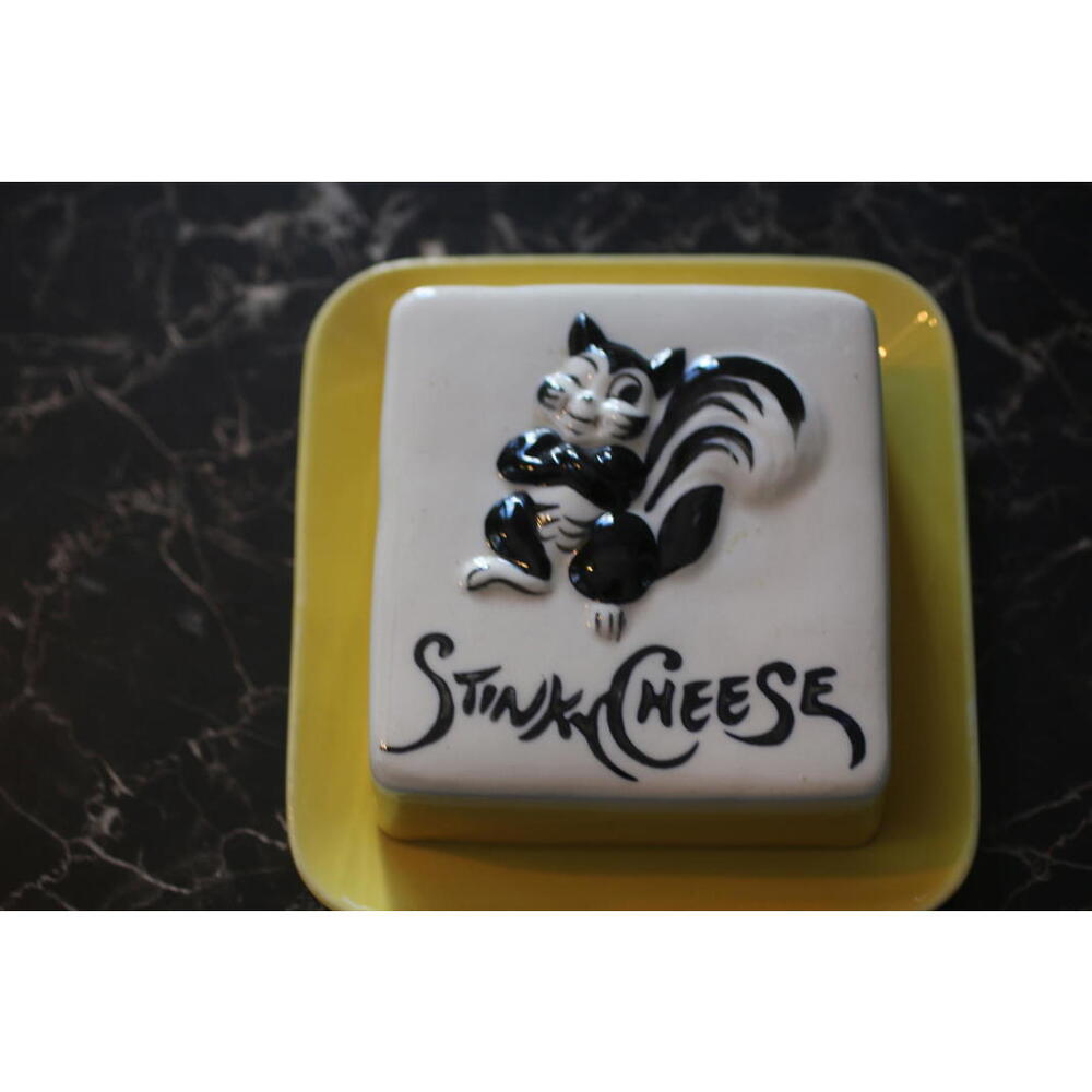 Stinky Cheese Skunk Vintage Ceramic Butter Dish & Lid Kitchen Kitch 1950s